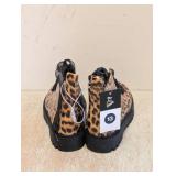 NEW ART CLASS KIDS SHOES SIZE 13 TAN/KAYDEN