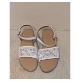 NEW CAT & JACK KIDS SANDALS SIZE 4 WHITE