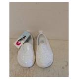 NEW CAT & JACK KIDS SHOES SIZE 5 WHITE/AF217 YANA