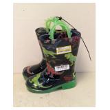 WESTERN CHIEF BOOTS SIZE 5