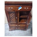3 drawer dresser with cabinet
