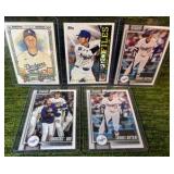 SHOHEI OHTANI Mixed Lot 5 Cards in Total- Los Angeles Dodgers- Legend!