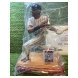 Sports Impressions Dave Winfield with Certificate of Authenticity numbered# /2500 like New in the Box