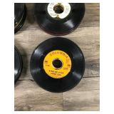 Large Lot of Vinyl 45 RPM Records - Lynyrd Skynrd - Beatles - Johnny Cash - Michael Jackson - The Supremes & More