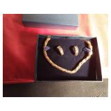 Necklace and earring set