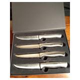 Ducks Unlimited 4 pc steak knife set in case