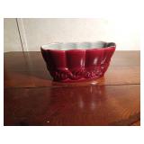 Red wing maroon leaf pattern