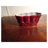 Red wing maroon leaf pattern