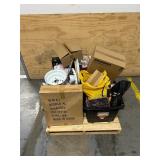 Pallet of Various Items