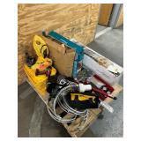 Pallet of various items