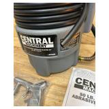 *Central Machinery 50LB Portable Abrasive Blaster Kit MSRP $149.99 (untested sold as is)