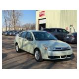 2010 FORD FOCUS SE *106k Miles* (NO RESERVE)
