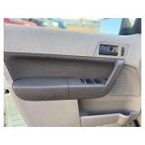 2010 FORD FOCUS SE *106k Miles* (NO RESERVE)