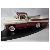 1957 Dodge Pickup - D100 Sweptside Danbury Mint - 1:24 Diecast - Rear tail light is missing