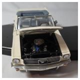 1966 Mustang Danbury Mint in original Styrofoam container - 1:24 Diecast