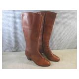 (BS) Pair of Leather Knee-High Boot...