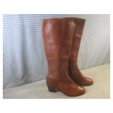 (BS) Pair of Leather Knee-High Boot...
