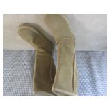 (BSB) Pair of Skechers Australian S...