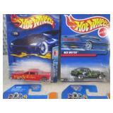 (EC1) Assorted Hot Wheels in Packag...
