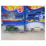 (EC1) Assorted Hot Wheels in Packag...