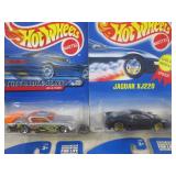(EC1) Assorted Hot Wheels in Packag...