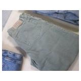 (CS) 5 Pairs of Denim Jeans - Wrang...