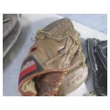 (EW5) Assorted Baseball Gloves...