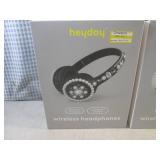 (CSB) 2 Sets of Wireless Headphones...