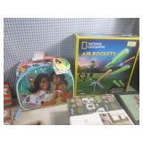 (G-1) Misc New Items - Puzzles, Pri...