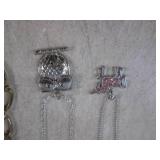 (CNTR) 3 Necklaces 3 Brooches...