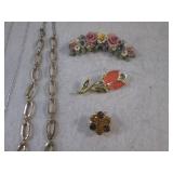 (CNTR) 3 Necklaces 3 Brooches...
