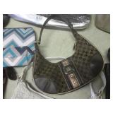 (D-4) Assorted Handbags and Purses...