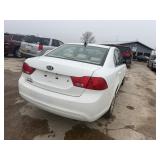 2010 Kia Optima only 104,074 miles!