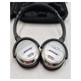 Vintage Bose QuietComfort 3 Noise-Cancelling Headphones – With Case and Accessories