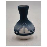 Vintage Sioux Pottery Vase – Narrow Neck Blue Gradient Skyline Design Signed