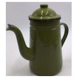 Vintage Green Enamel Coffee Pot – Solid Color Graniteware with Domed Lid