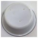 Vintage White Enamel Wash Basin – Graniteware with Black Rim Trim