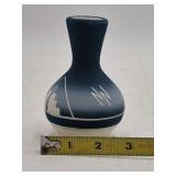 Vintage Sioux Pottery Vase – Narrow Neck Blue Gradient Skyline Design Signed