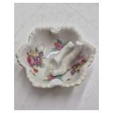 Vintage Porcelain Miniature Flower Baskets – Made in Japan Set