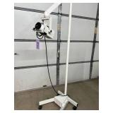 MSRP $2,500 Ohmeda Phototherapy Light II w/Mobile Rolling Stand, Neonatal Jaundice Treatment Lamp for NICU Hospitals Pediatric Clinics Medical Training & Veterinary Care - High-Intensity Light, Ta