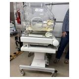 MSRP $18,000 – Ohmeda Ohio Care Plus 4000 Infant Incubator Isolette, Neonatal ICU Temp-Controlled Chamber -widely used in veterinary neonatal care, animal breeding facilities & research laborato