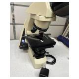 WOW MSRP $2400 LW Scientific I-4 Infinity Medical Grade Laboratory Power Lighted Binocular Microscope with 4 Objectives - Great Working Condition!