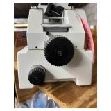 MSRP $8,000 Leica 1512 Precision Rotary Microtome, Histology Tissue Sectioning for Pathology Research & Biopsy Slides - Adjustable Thickness during Sectioning Process, Double-Sided Holder, Simple 