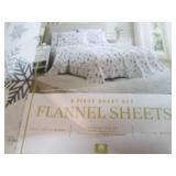 Lenox 6 Piece flannel sheet set...