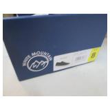 White Mountain size 8 shoes...