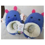 Size 4-5 Squashmallows slippers...