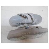 Size 6 Sketchers sandals...