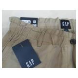 Gap L pants...