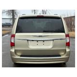 2011 CHRYSLER TOWN AND COUNTRY TOURING (NO RESERVE)