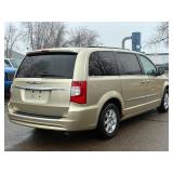 2011 CHRYSLER TOWN AND COUNTRY TOURING (NO RESERVE)